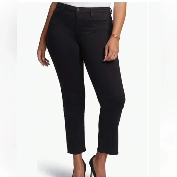 NYDJ Curves 360 Slim Straight Leg Ankle Jeans in Black Size 2P NWT - Picture 2 of 9